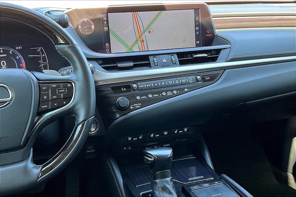 Thumbnail: 2020 Lexus ES - 15