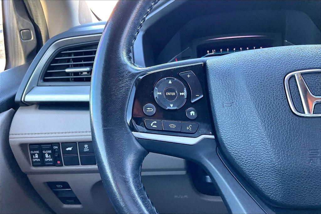 Thumbnail: 2020 Honda Odyssey - 25