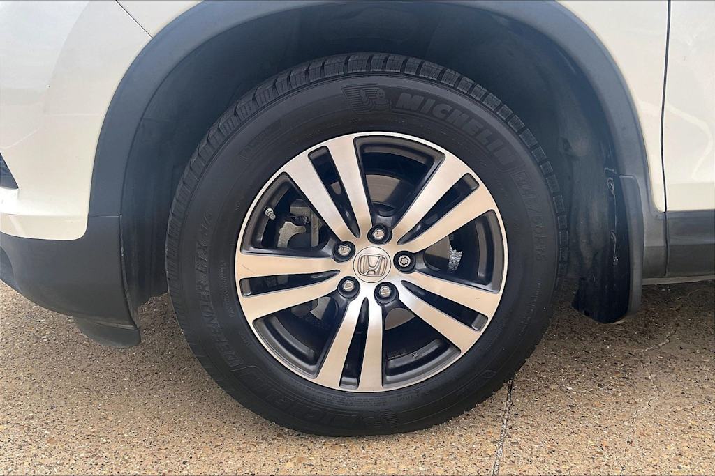 Thumbnail: 2016 Honda Pilot - 8