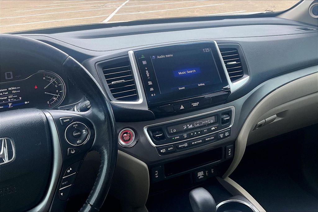 Thumbnail: 2016 Honda Pilot - 15
