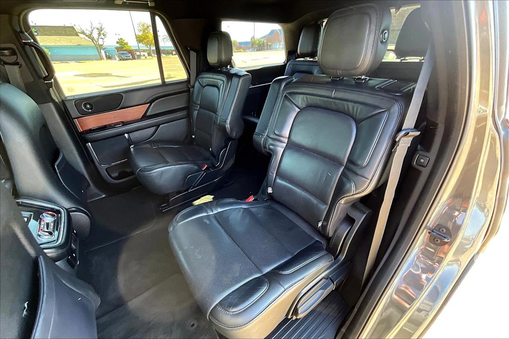 Thumbnail: 2018 Lincoln Navigator - 28