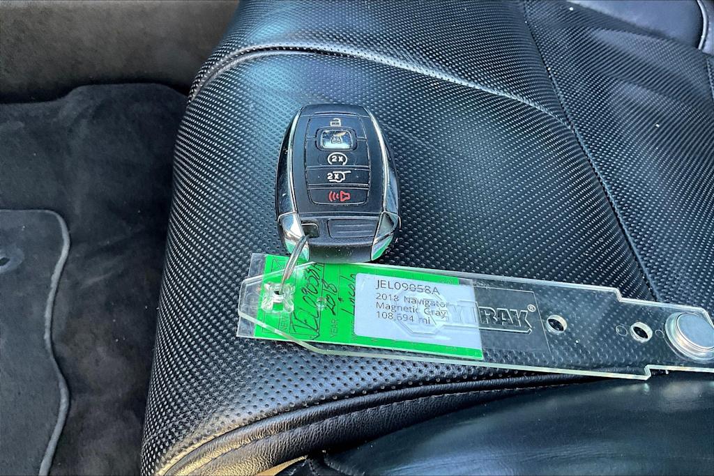 Thumbnail: 2018 Lincoln Navigator - 19