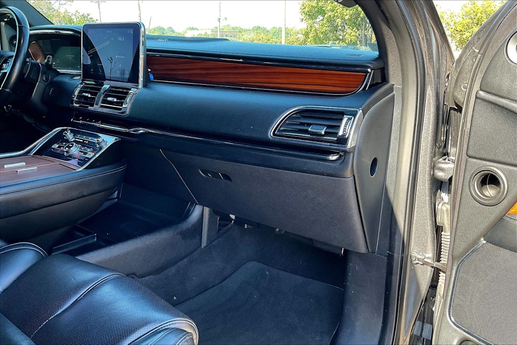 Thumbnail: 2018 Lincoln Navigator - 23