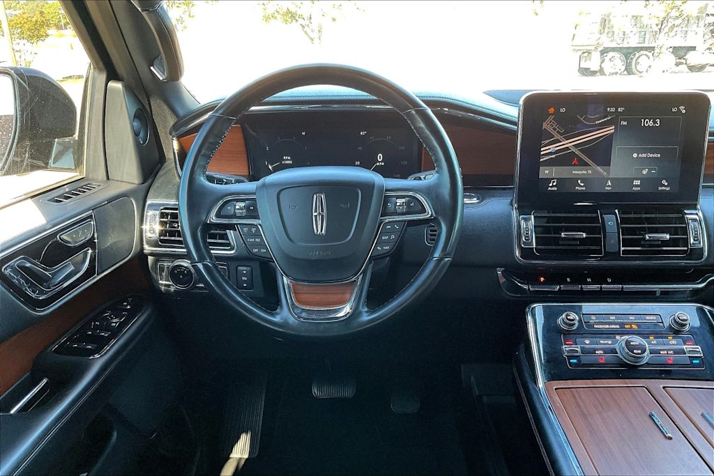 Thumbnail: 2018 Lincoln Navigator - 13