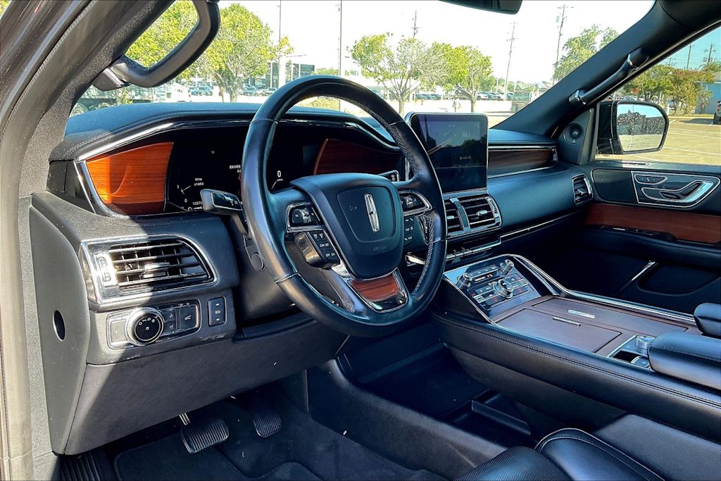 Thumbnail: 2018 Lincoln Navigator - 2