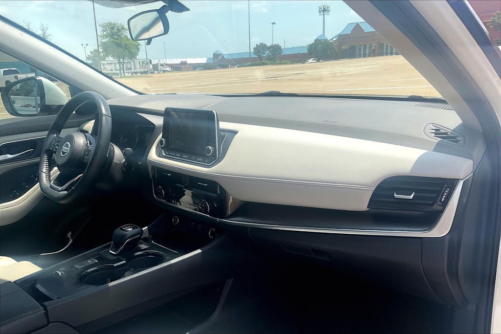 Thumbnail: 2021 Nissan Rogue - 14