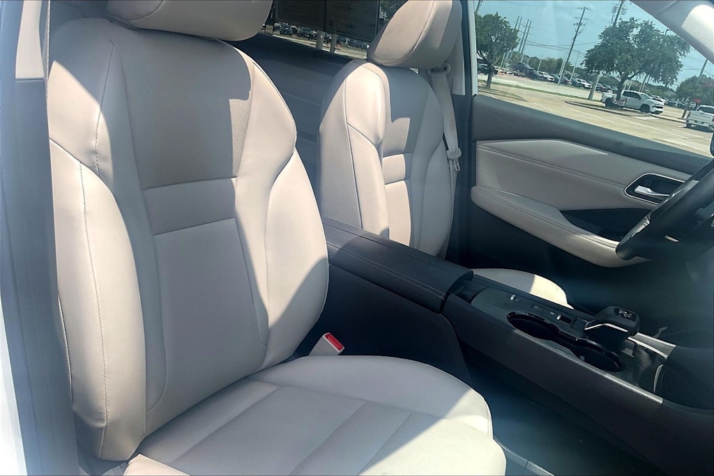 Thumbnail: 2021 Nissan Rogue - 11