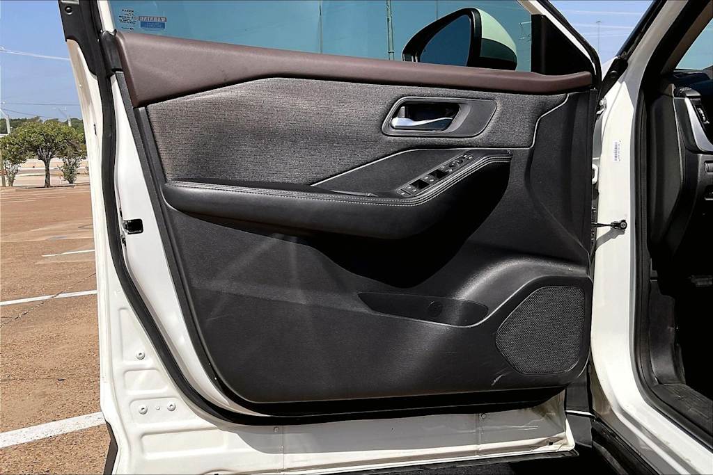 Thumbnail: 2021 Nissan Rogue - 28