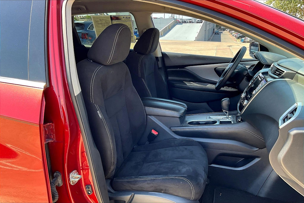 Thumbnail: 2019 Nissan Murano - 21