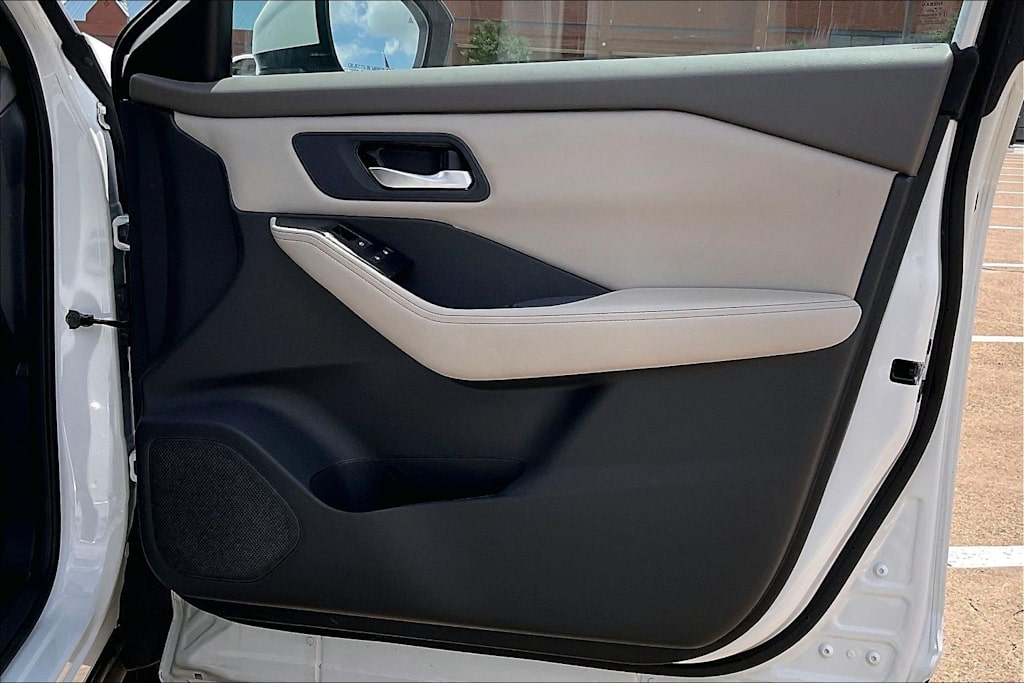 Thumbnail: 2025 Nissan Rogue - 27