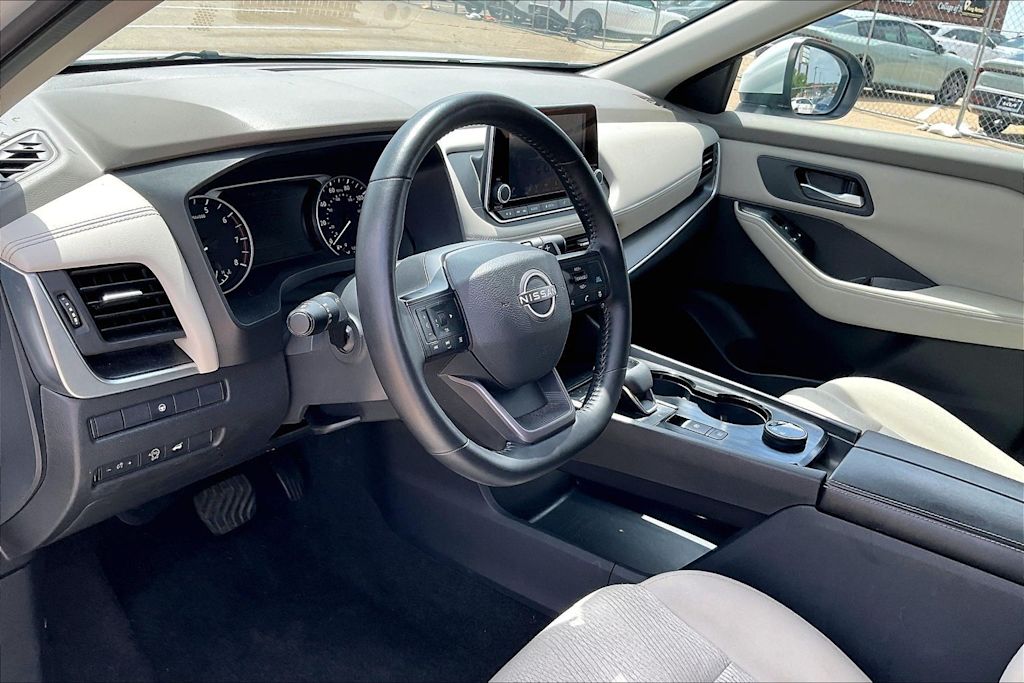 Thumbnail: 2025 Nissan Rogue - 2