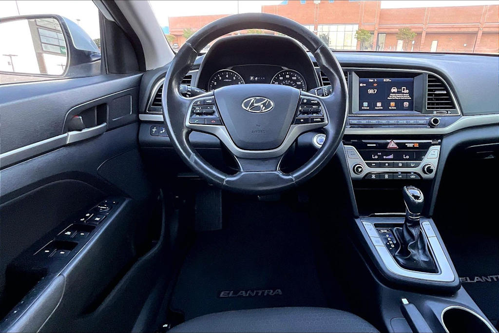 Thumbnail: 2018 Hyundai Elantra - 13