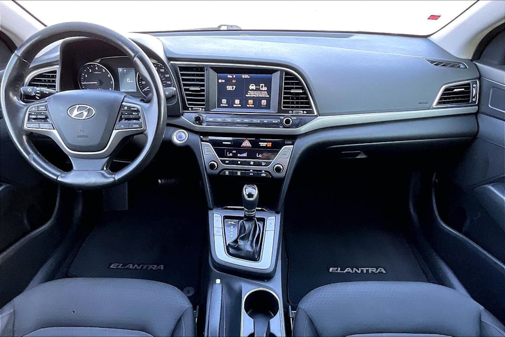 Thumbnail: 2018 Hyundai Elantra - 9