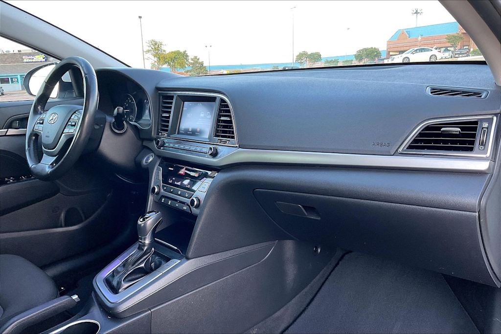 Thumbnail: 2018 Hyundai Elantra - 22