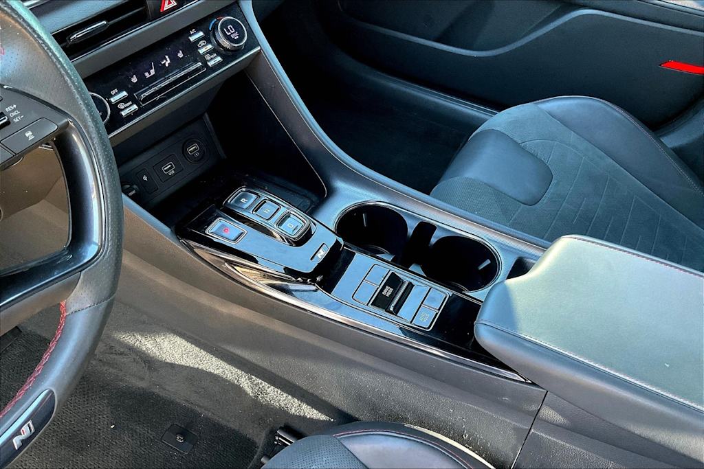 Thumbnail: 2022 Hyundai Sonata - 17
