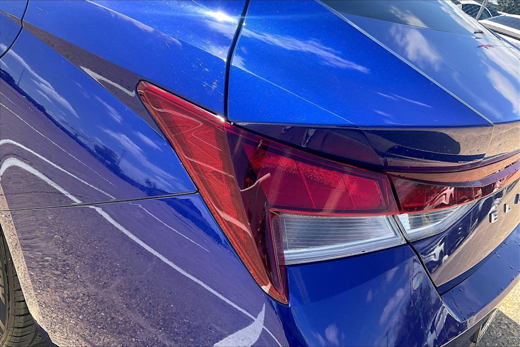 Thumbnail: 2022 Hyundai Elantra - 28