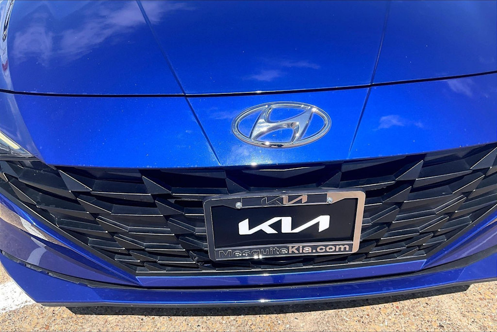 Thumbnail: 2022 Hyundai Elantra - 29
