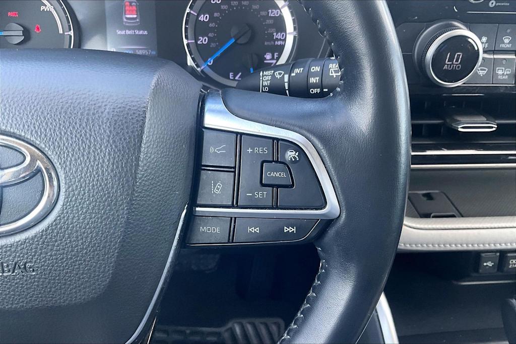 Thumbnail: 2021 Toyota Highlander - 24