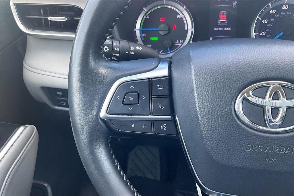 Thumbnail: 2021 Toyota Highlander - 23