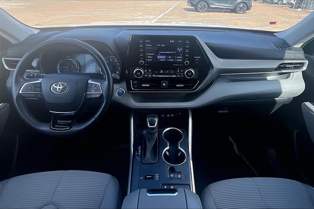Thumbnail: 2021 Toyota Highlander - 9