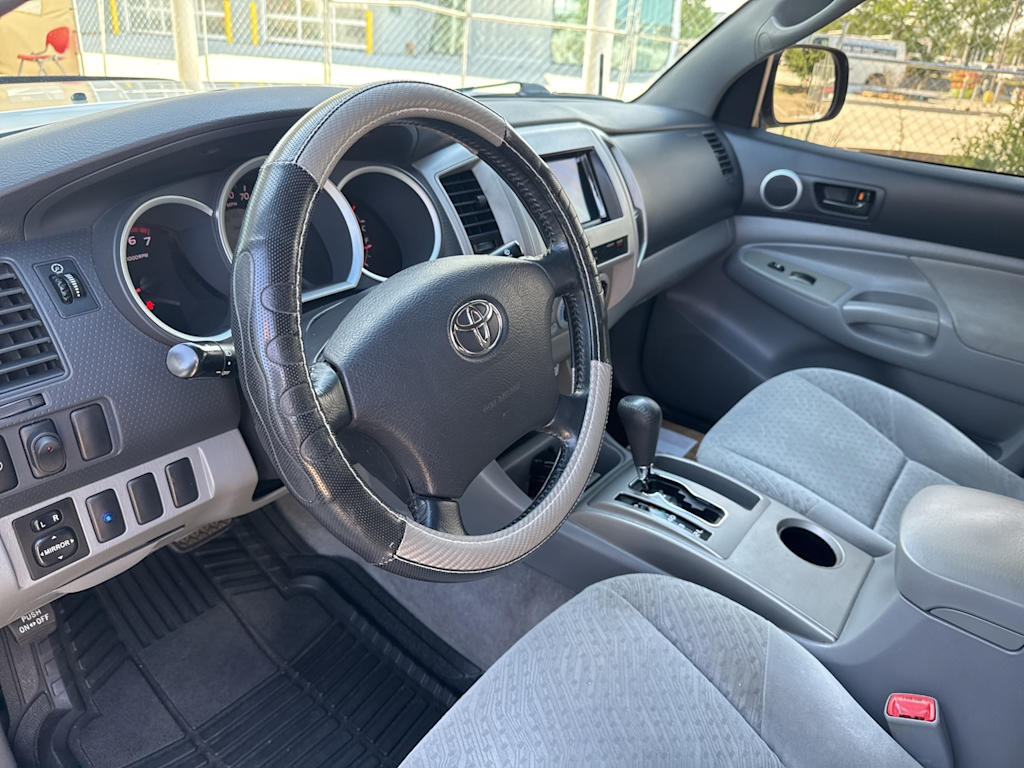 Thumbnail: 2006 Toyota Tacoma - 2