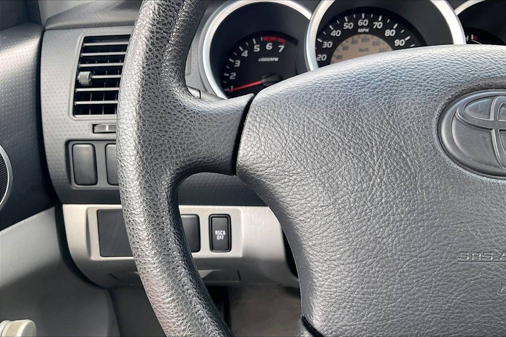 Thumbnail: 2009 Toyota Tacoma - 21