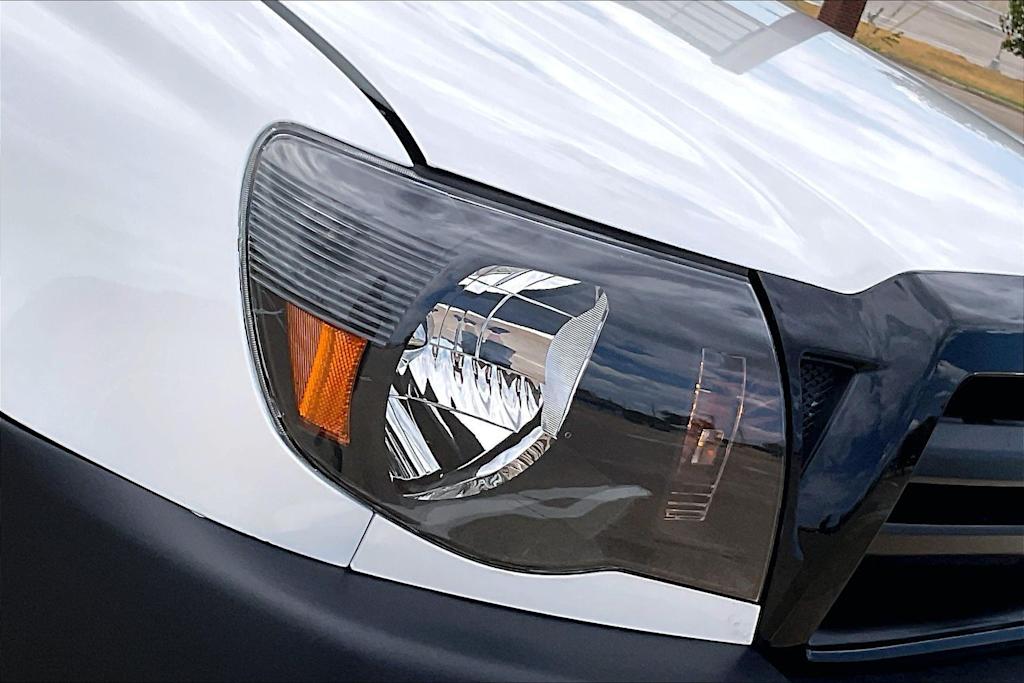 Thumbnail: 2009 Toyota Tacoma - 25