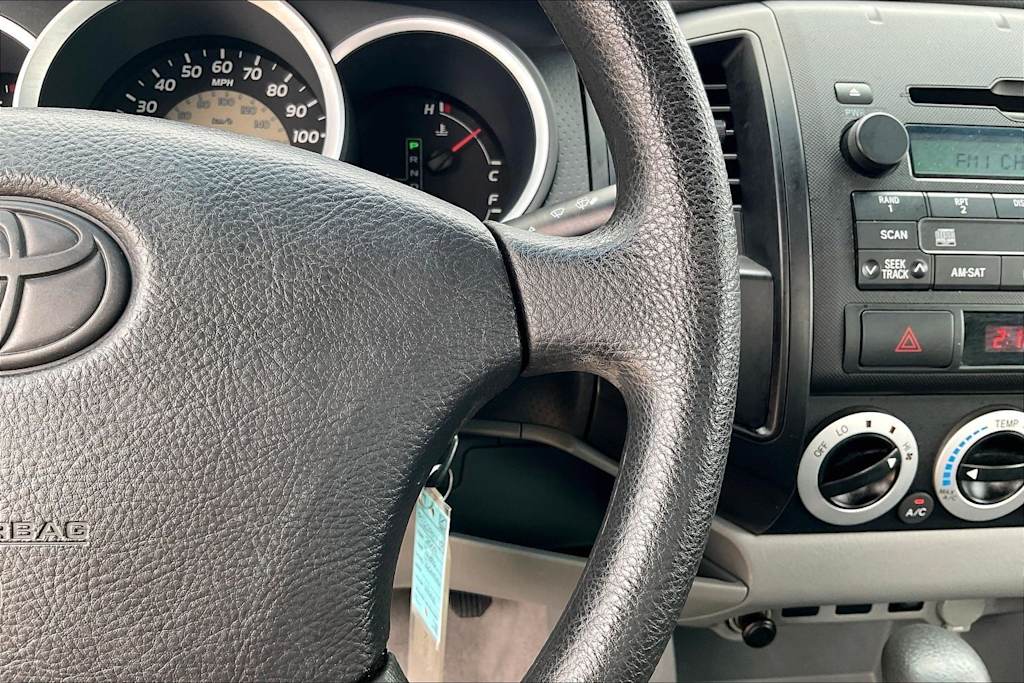 Thumbnail: 2009 Toyota Tacoma - 22