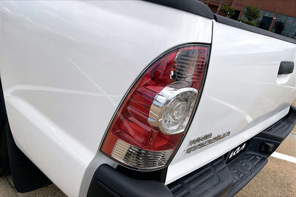 Thumbnail: 2009 Toyota Tacoma - 26