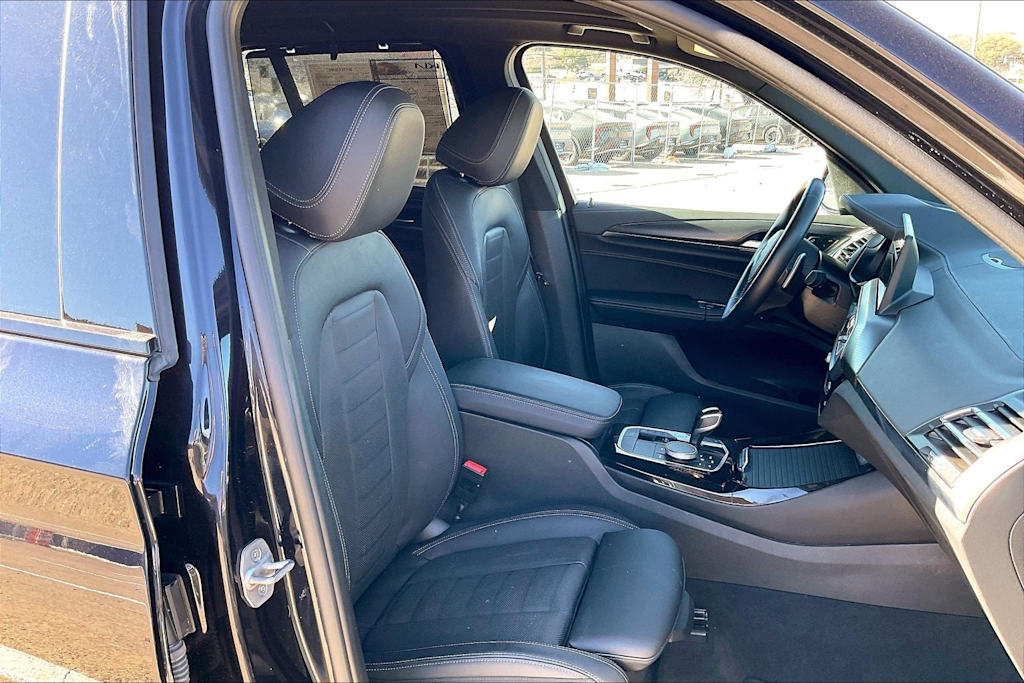 Thumbnail: 2022 BMW X3 - 21