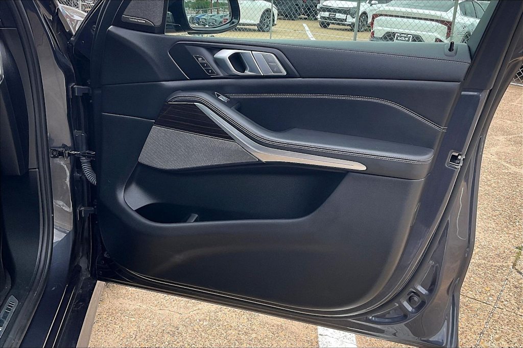 Thumbnail: 2020 BMW X7 - 28