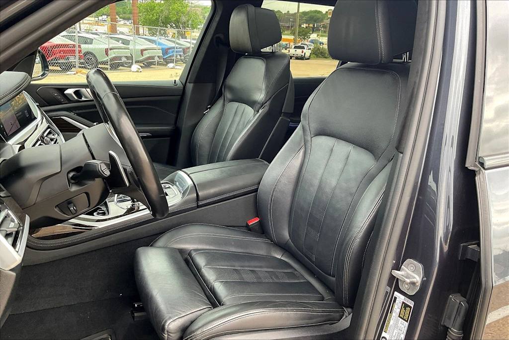 Thumbnail: 2020 BMW X7 - 10