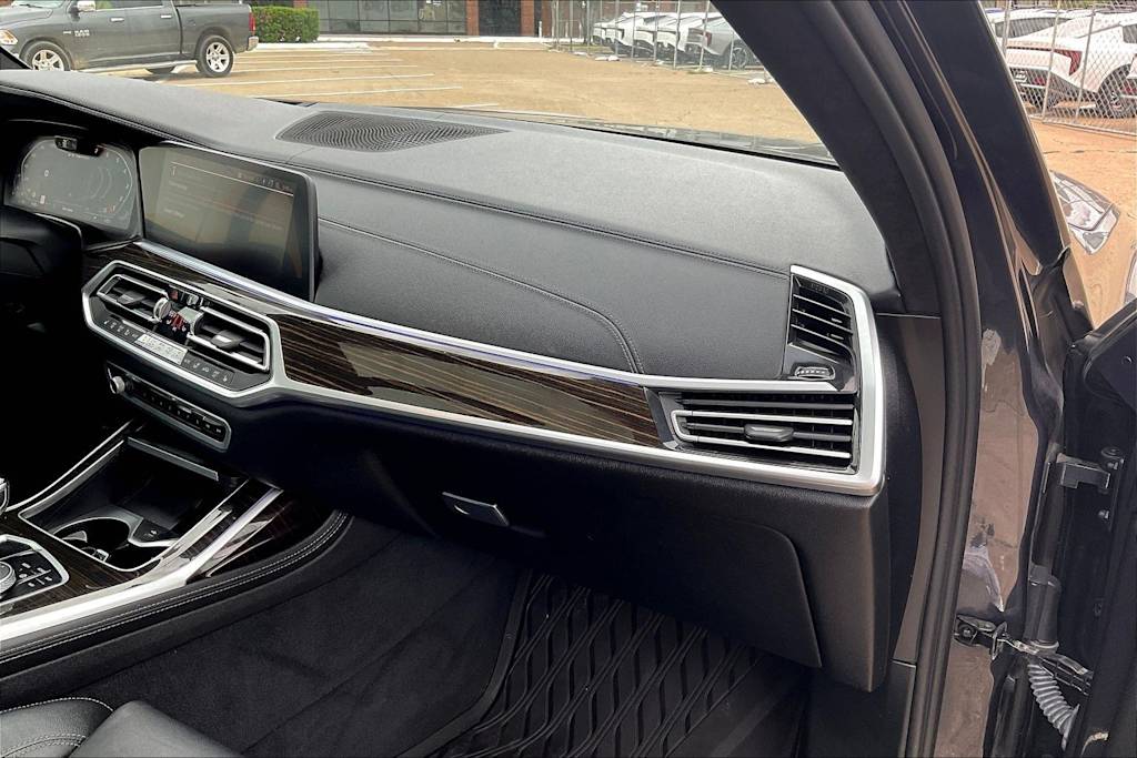 Thumbnail: 2020 BMW X7 - 14