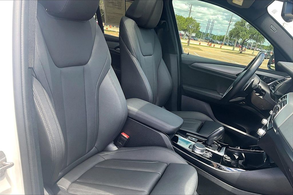 Thumbnail: 2021 BMW X3 - 11