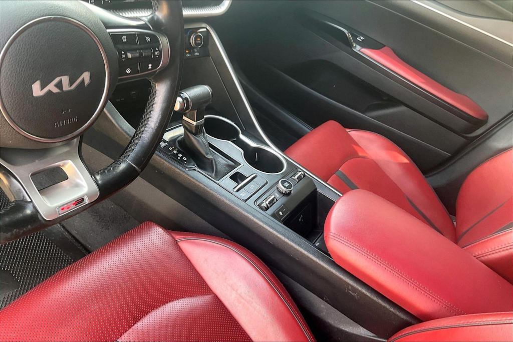 Thumbnail: 2022 Kia K5 - 16