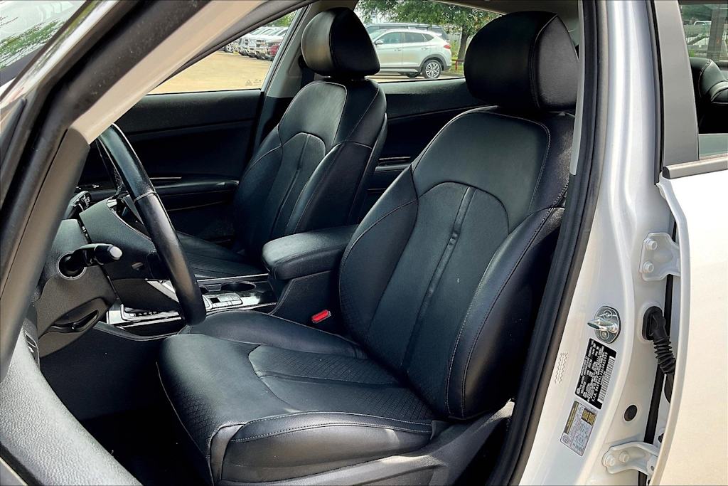 Thumbnail: 2020 Kia Optima - 11