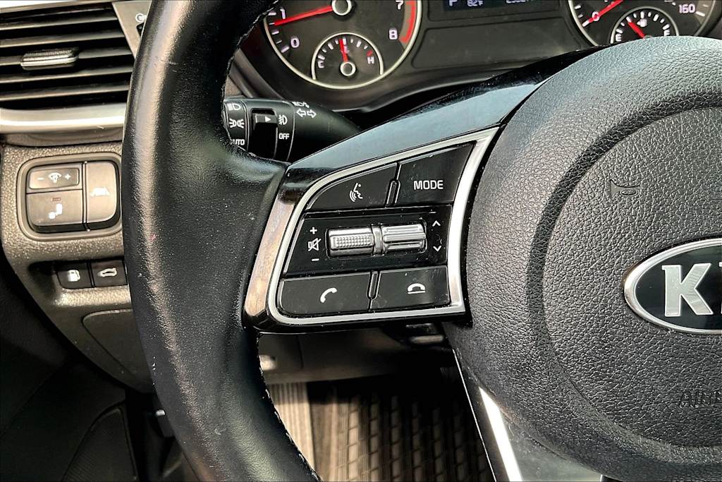 Thumbnail: 2020 Kia Optima - 25