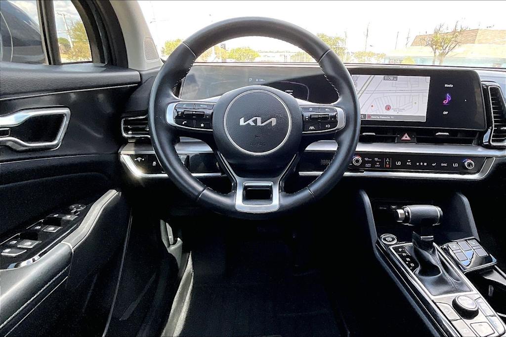 Thumbnail: 2023 Kia Sportage - 12