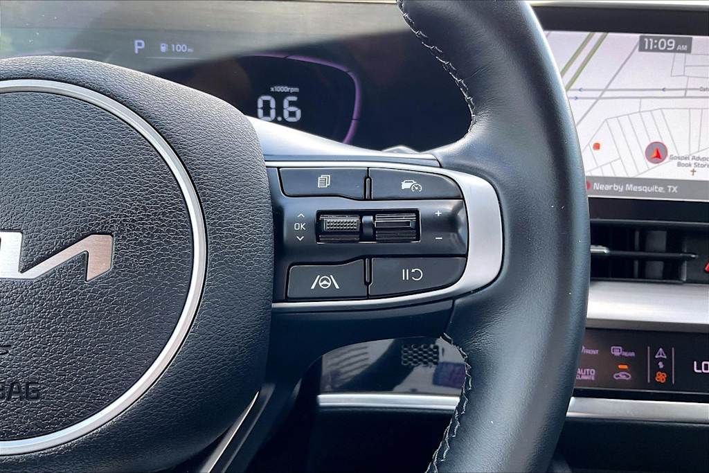 Thumbnail: 2023 Kia Sportage - 24