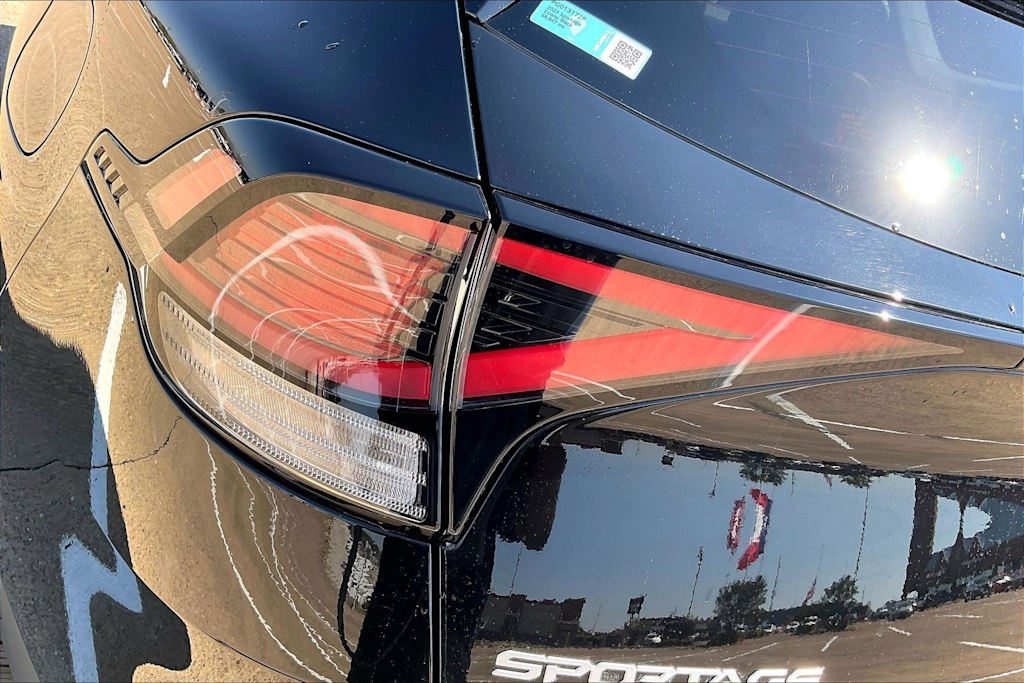 Thumbnail: 2023 Kia Sportage - 28