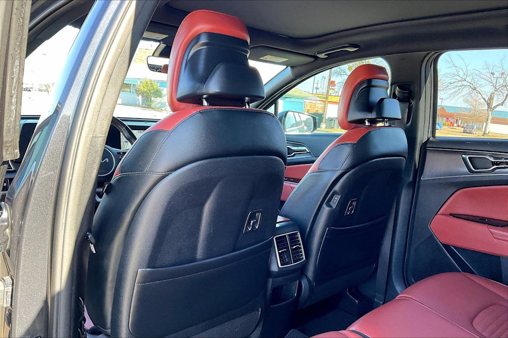 Thumbnail: 2023 Kia Sportage - 13