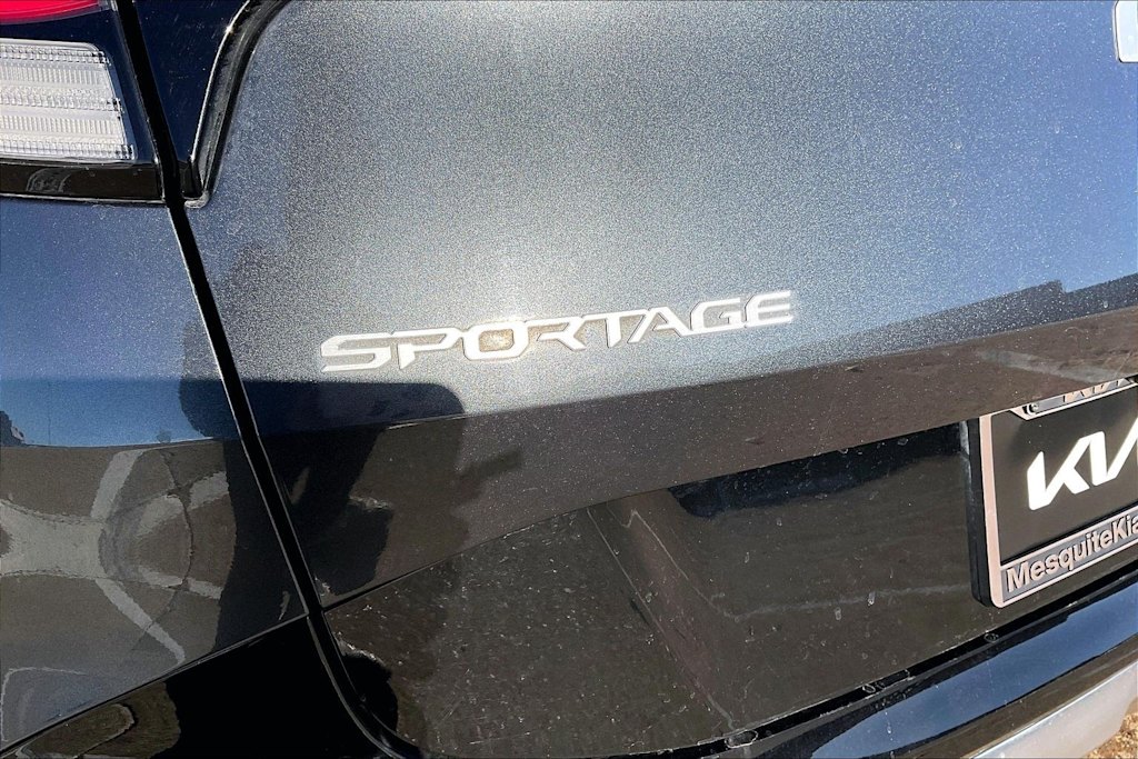 Thumbnail: 2023 Kia Sportage - 7