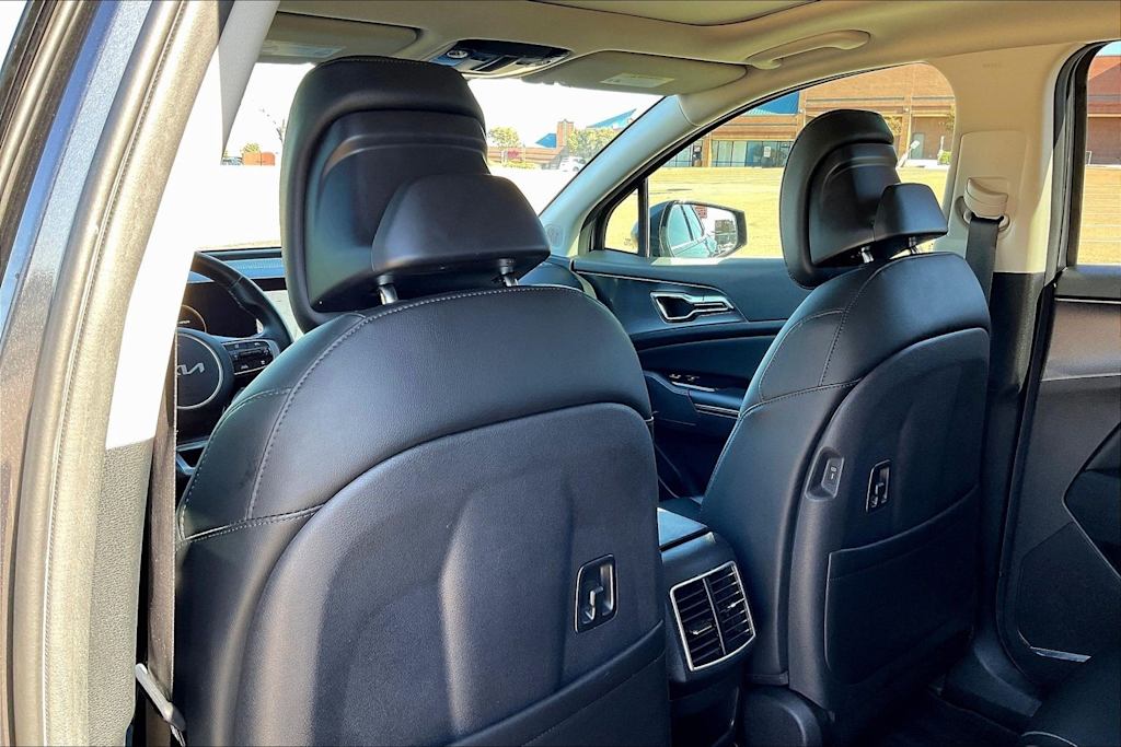 Thumbnail: 2023 Kia Sportage - 10