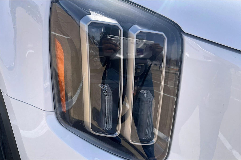 Thumbnail: 2025 Kia Telluride - 30