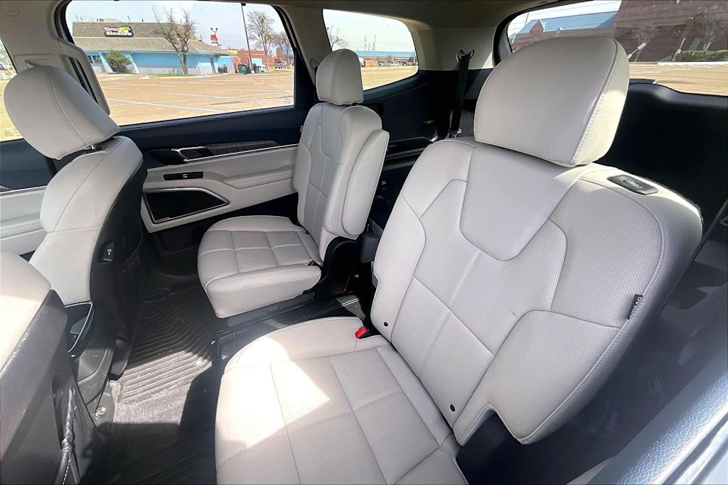 Thumbnail: 2025 Kia Telluride - 28