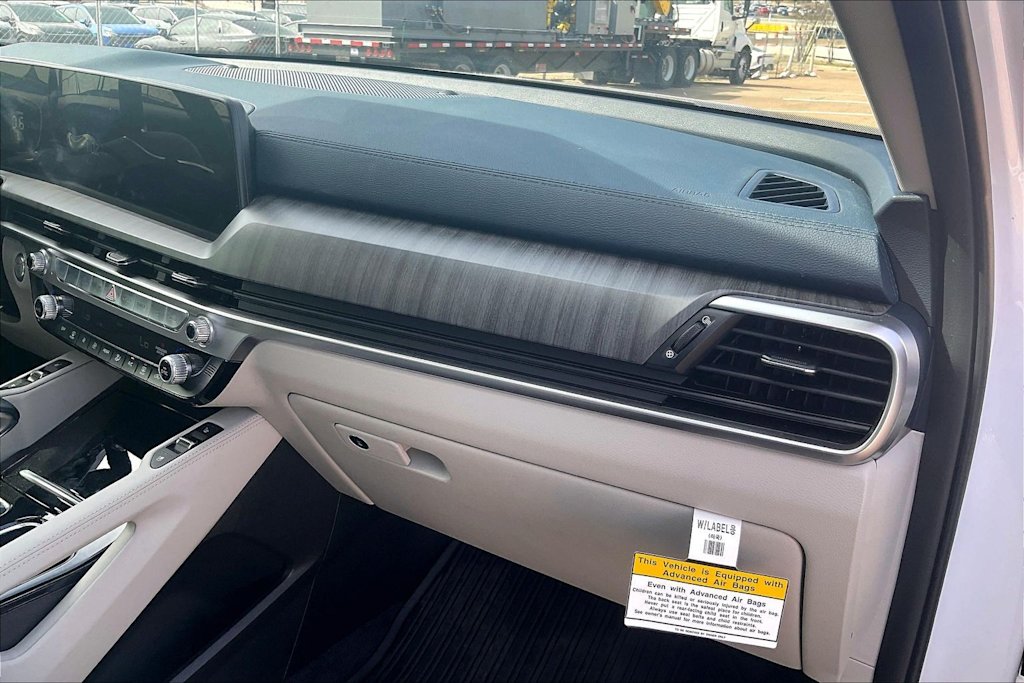 Thumbnail: 2025 Kia Telluride - 22