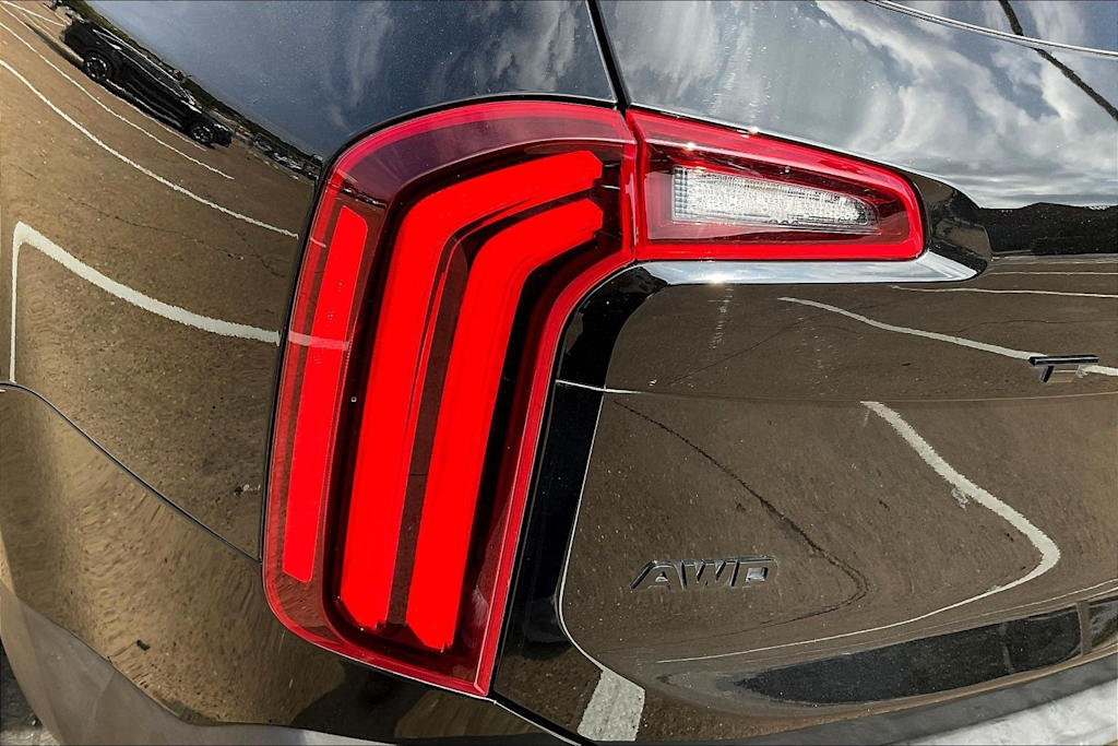 Thumbnail: 2022 Kia Telluride - 32