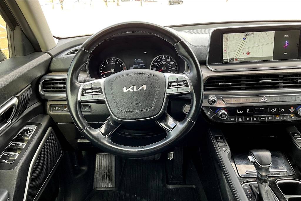 Thumbnail: 2022 Kia Telluride - 14