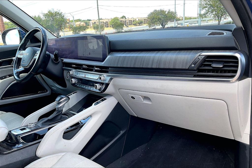 Thumbnail: 2023 Kia Telluride - 13