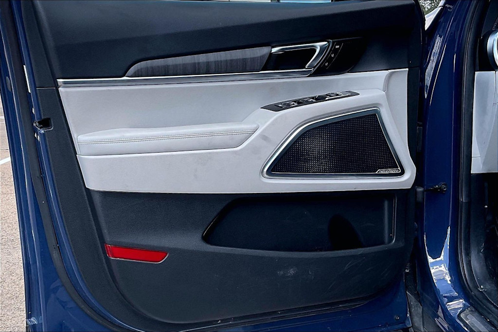 Thumbnail: 2023 Kia Telluride - 25